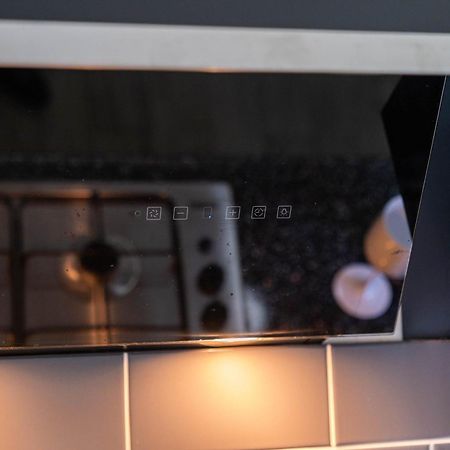 Five Bedroom Townhouse - Near City Centre - Edgbaston - On Street Parking - Wifi - Netflix - 974P バーミンガム エクステリア 写真