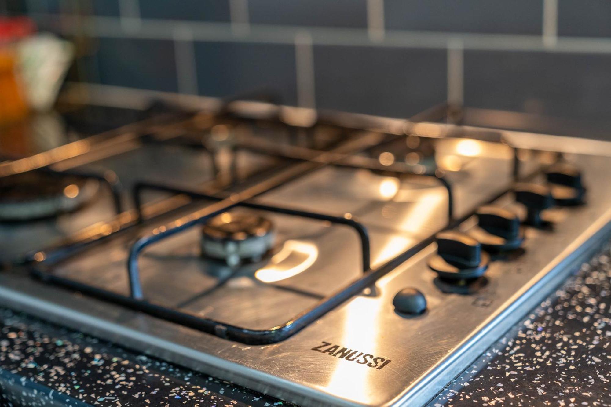 Five Bedroom Townhouse - Near City Centre - Edgbaston - On Street Parking - Wifi - Netflix - 974P バーミンガム エクステリア 写真