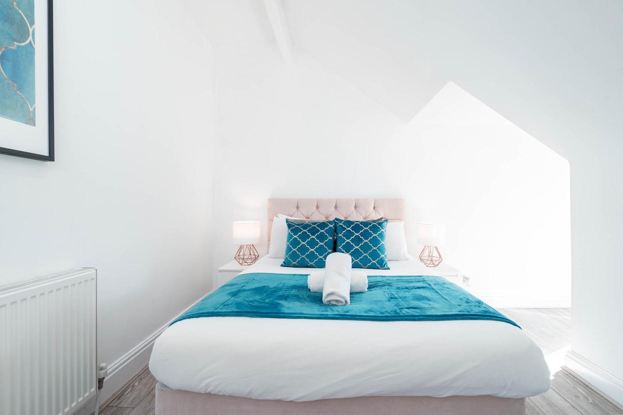 Five Bedroom Townhouse - Near City Centre - Edgbaston - On Street Parking - Wifi - Netflix - 974P バーミンガム エクステリア 写真