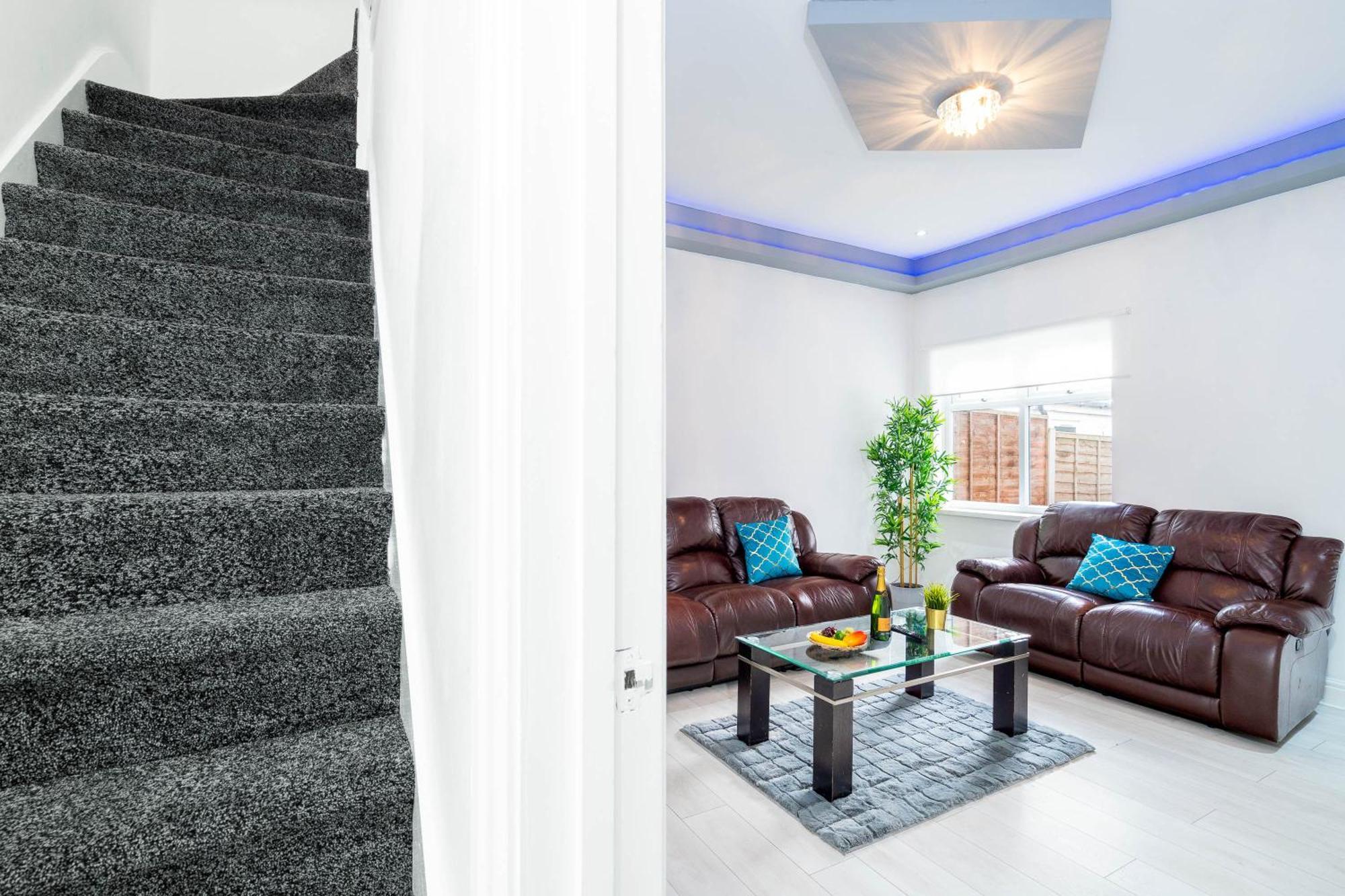 Five Bedroom Townhouse - Near City Centre - Edgbaston - On Street Parking - Wifi - Netflix - 974P バーミンガム エクステリア 写真