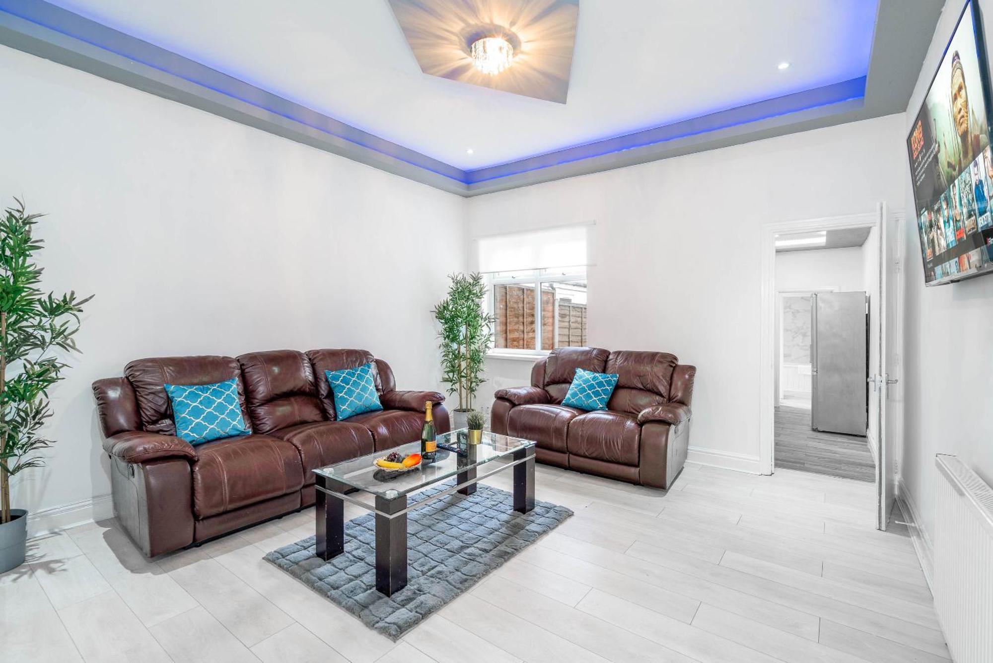 Five Bedroom Townhouse - Near City Centre - Edgbaston - On Street Parking - Wifi - Netflix - 974P バーミンガム エクステリア 写真
