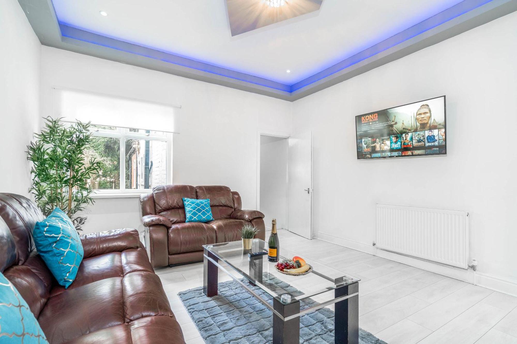 Five Bedroom Townhouse - Near City Centre - Edgbaston - On Street Parking - Wifi - Netflix - 974P バーミンガム エクステリア 写真